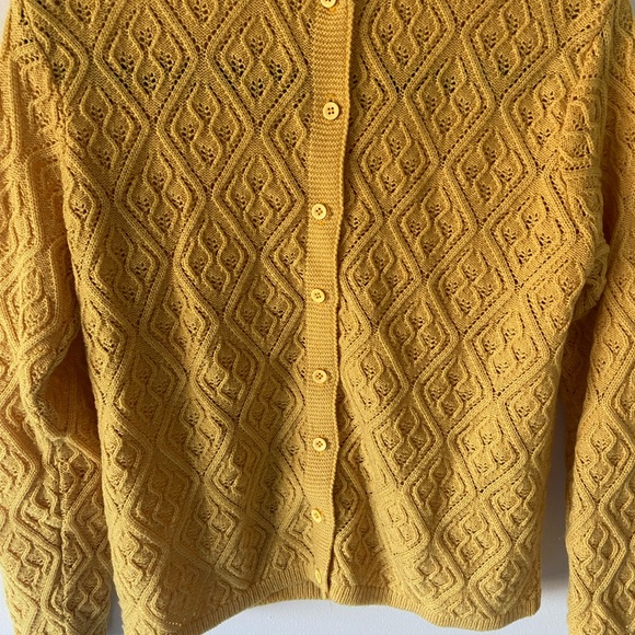 Vintage hand knit patterned cardigan sweater - Picture 3 of 4